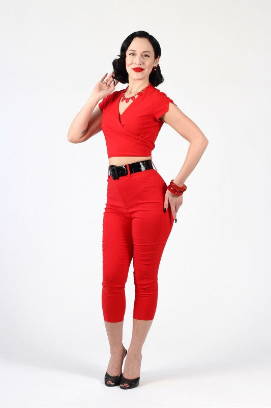 Luisa Capri in Pin Up Red