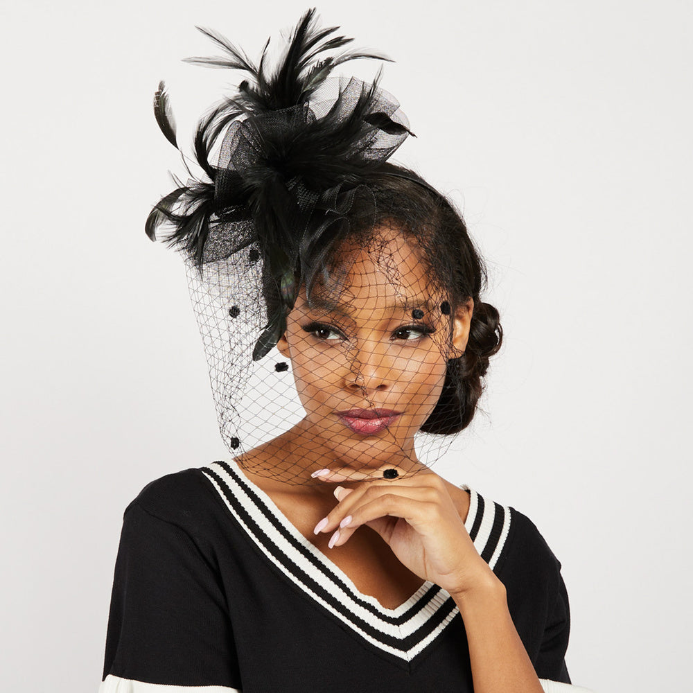 3 Rose Feather With Veil