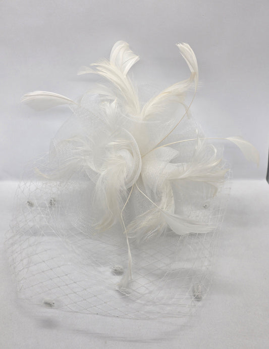 3 Rose Feather With Veil