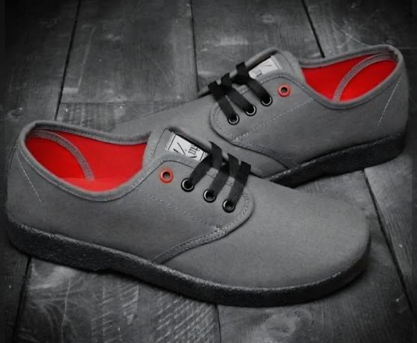 The Wino - Gray / Black